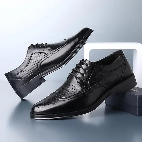Wingtip Dress Shoes with Lace Closure and Uniform Surface for Men Azzoria