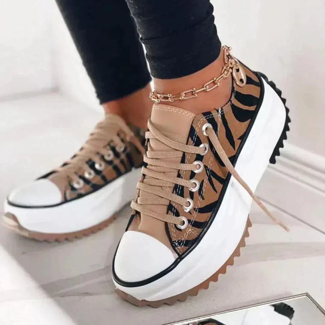 Contrast Toe Platform Sneakers for Women Azzoria
