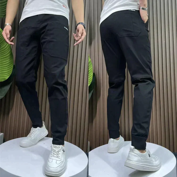 Cargo Trousers Men with Tapered Leg and Multi-Pocket Layout