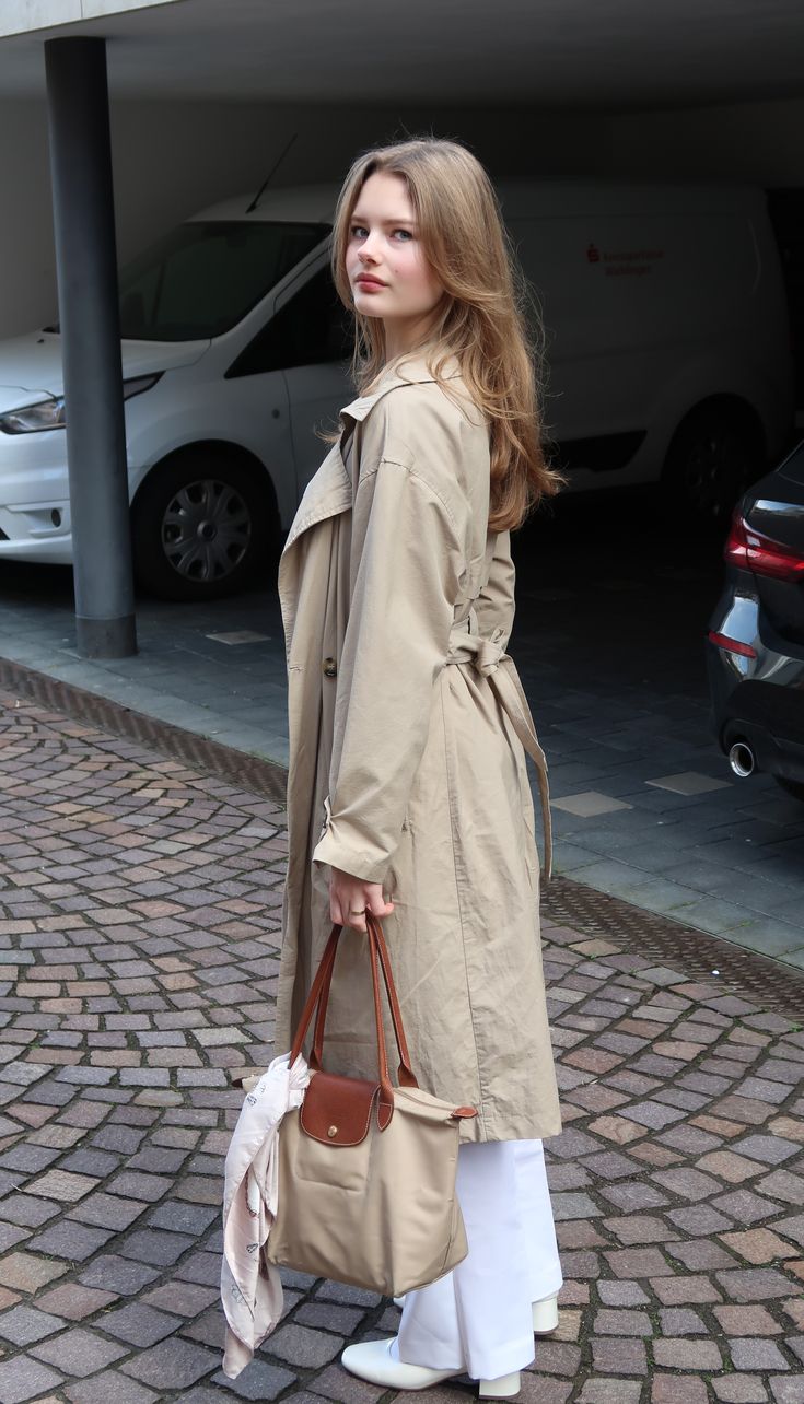 Sophia – Luxury Vegan Tote Bag, Elegant and Spacious Handbag for Any Occasion