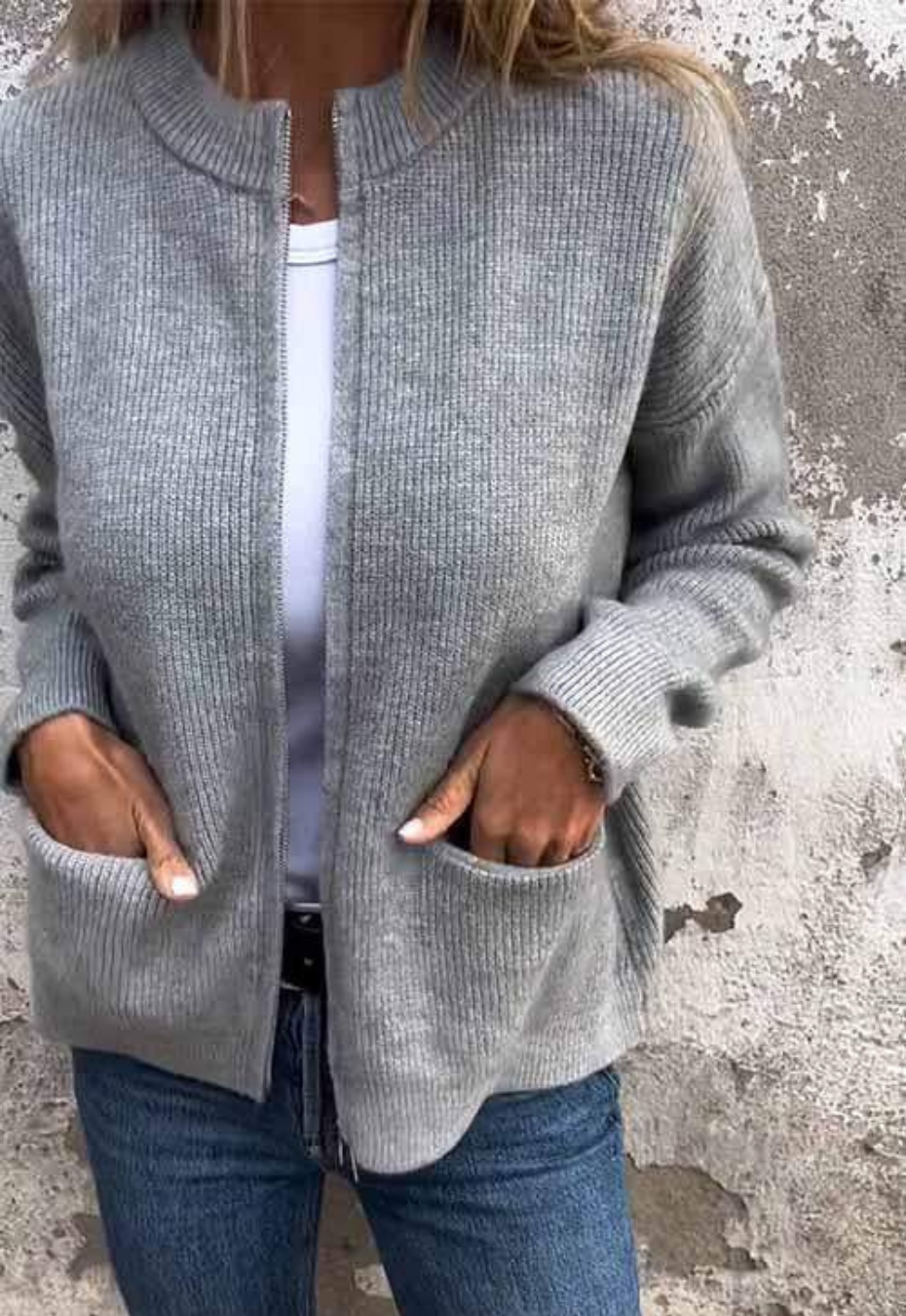 Emily – Women’s Stylish Cardigan