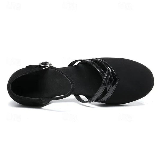 Dance Shoes – Textured Upper & Flexible Sole Structure for Women