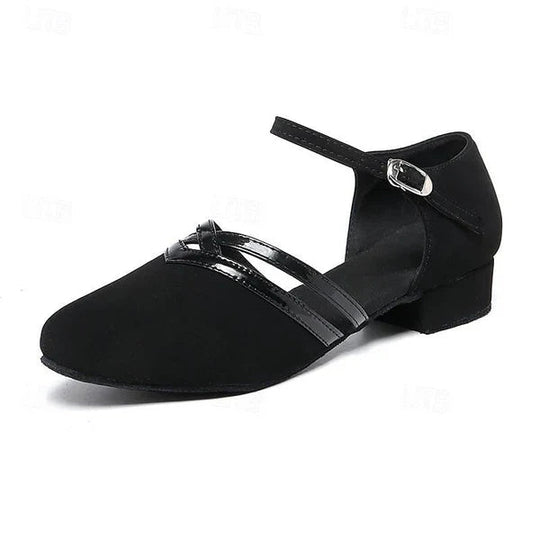 Dance Shoes – Textured Upper & Flexible Sole Structure for Women