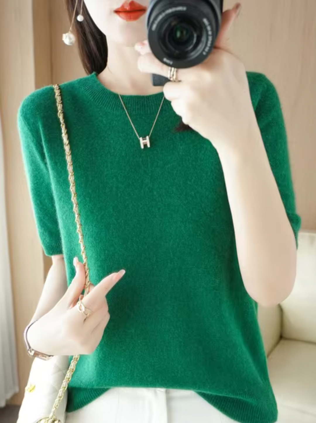 Figure-Hugging Short-Sleeve Sweater for Women