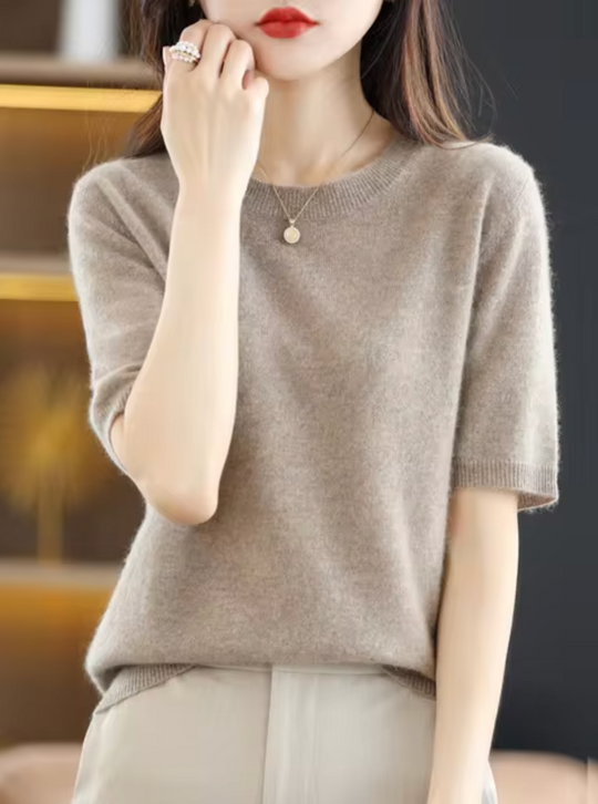 Figure-Hugging Short-Sleeve Sweater for Women