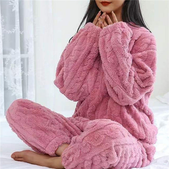 Olivia – Women’s Fleece Pajama Set