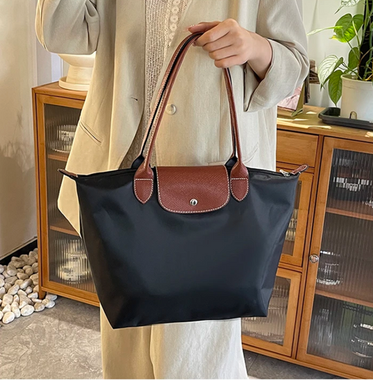 Sophia – Luxury Vegan Tote Bag, Elegant and Spacious Handbag for Any Occasion