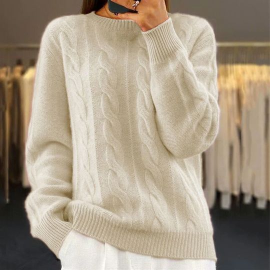 Hannah – Women’s Classic Cable Knit Sweater