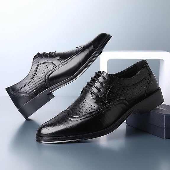 Wingtip Dress Shoes with Lace Closure and Uniform Surface for Men