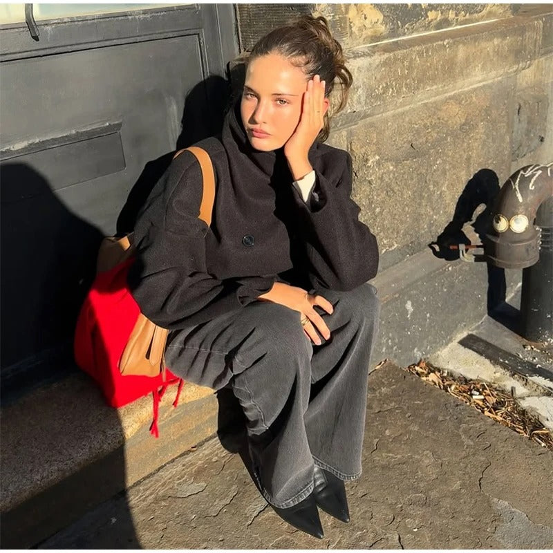 Léa - Women's Wool Blend Coat with High Collar and Double-Breasted Fastening