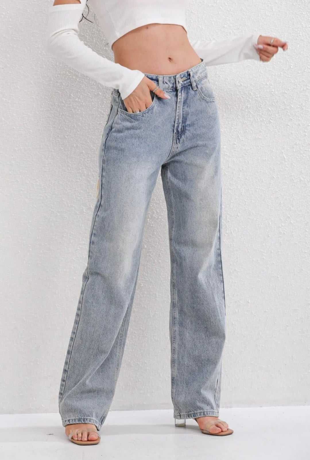 Inès - High-Waisted Vintage Jeans with Faded Effects and Rips